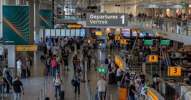 Moving Abroad for Work: Costs You Should Budget For (Realistic Guide)